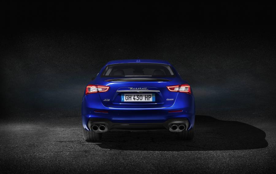  Maserati Ghibli S Q4 GranSport Carbon Pack 2017 года  (фото 9 из 44)